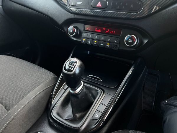 2018 Kia Carens 2 1.7 CRDI ISG  7 Seater 348350834