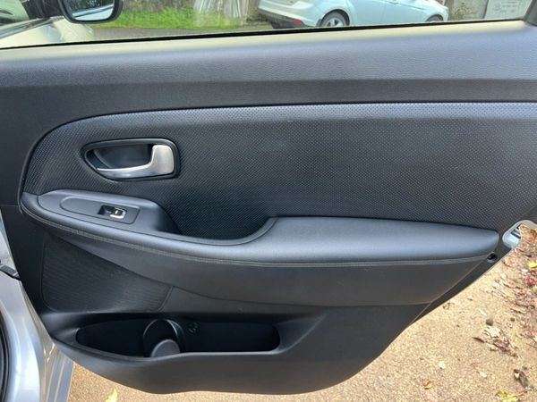 2018 Kia Carens 2 1.7 CRDI ISG  7 Seater 348350837