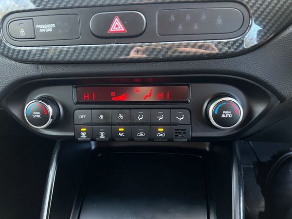 2018 Kia Carens 2 1.7 CRDI ISG  7 Seater 348350833