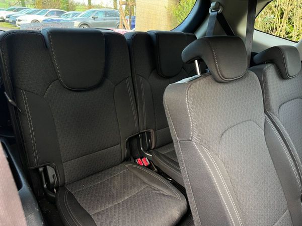 2018 Kia Carens 2 1.7 CRDI ISG  7 Seater 348350840