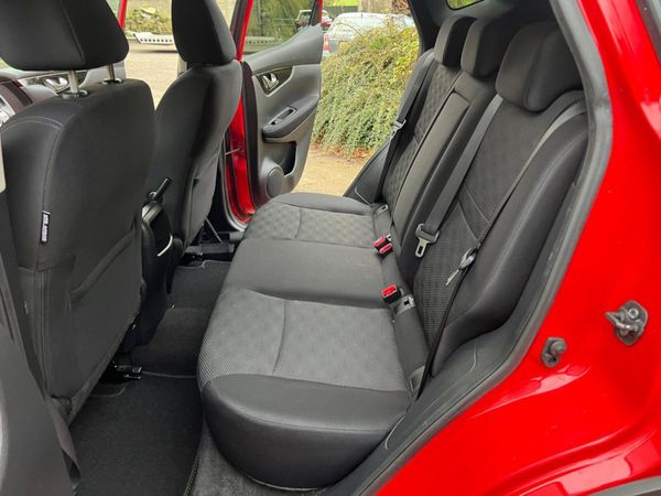 2016 Nissan Qashqai N-Connecta 1.5 DCI 348351312