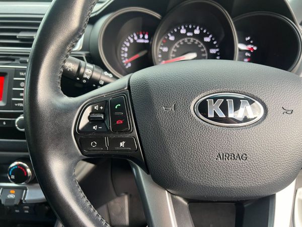 2015 (152) Kia Rio SR7 1.25 Petrol 348351339