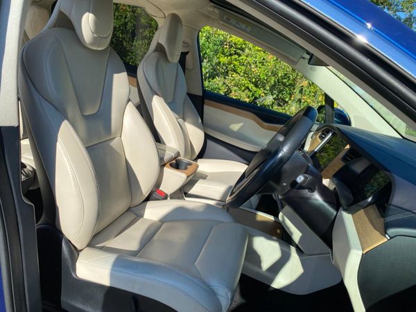 2019 Tesla Model X 100D Long Range 7 Seater 348351428