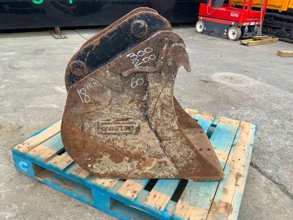 18" WHITESDIGGING BUCKET.....60mm PINS....569. 348370351