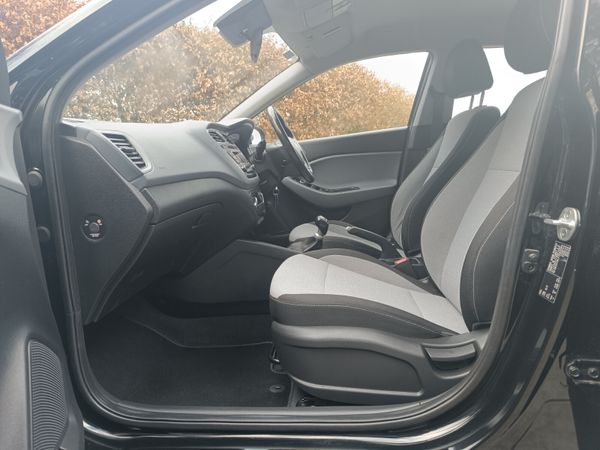 Hyundai i30 Classic 1.6d 348434359