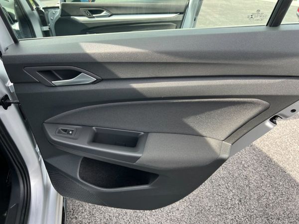 2021 Volkswagen Golf Life 2.0 TDI- New Alloys Kit 348437687