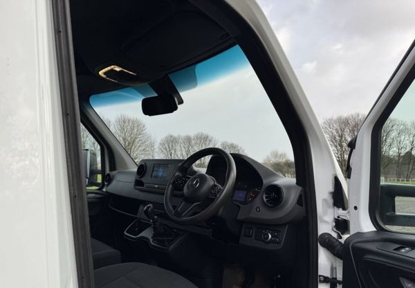 2021 MERCEDES-BENZ SPRINTER  Curtainside 348550838