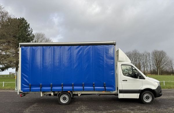2021 MERCEDES-BENZ SPRINTER  Curtainside 348550840
