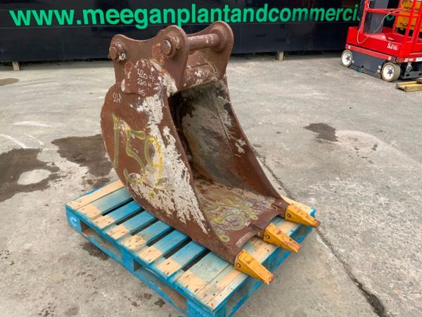 24" DIGGING BUCKET...    65mm PINS...   159v. 348697299