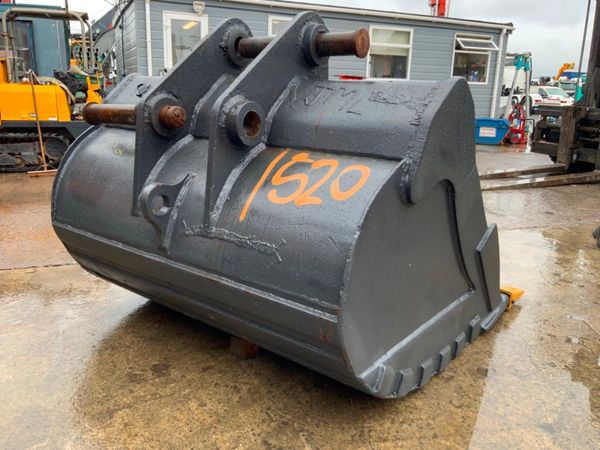 72"  DIGGING BUCKET.........90mm PINS.....1520. 348699920