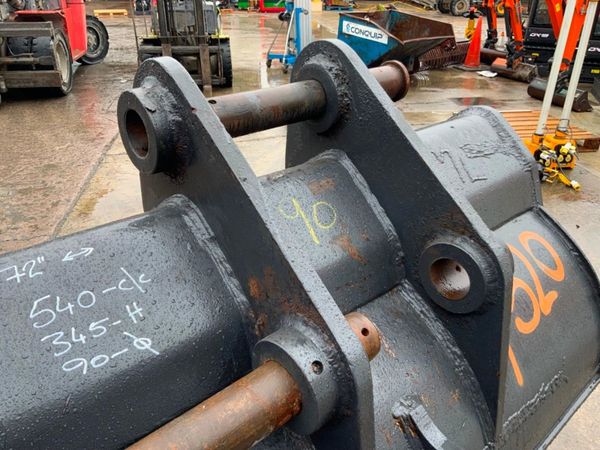 72"  DIGGING BUCKET.........90mm PINS.....1520. 348699922