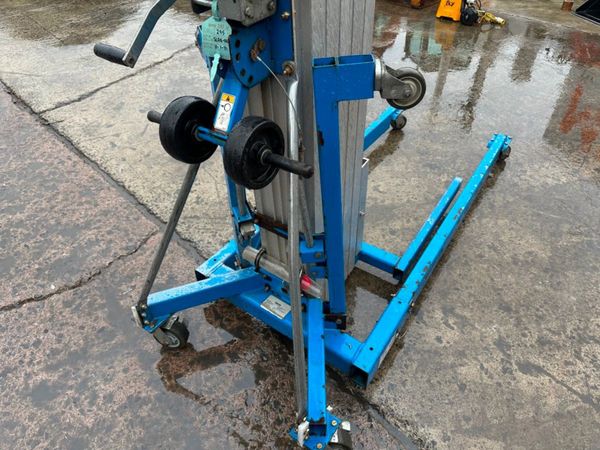 2014 GENIE SLA 25 MATERIAL LIFT HOIST 348711528