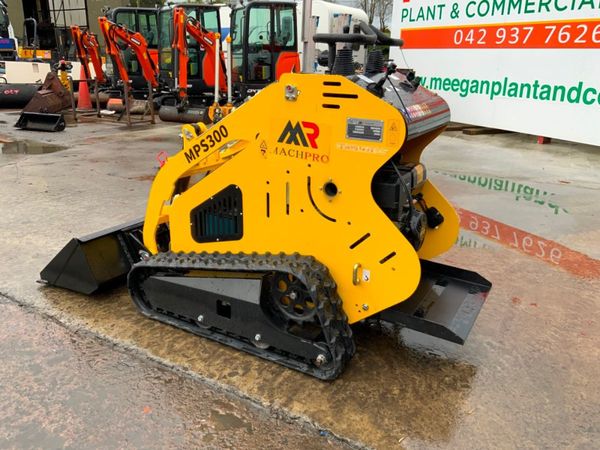 COMPACT SKID STEER TRACKED LOADER.....1101K 348722016