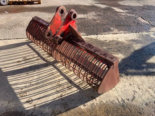 72"  RIDDLE / GRADING BUCKET....65mm PINS.....172 348821507