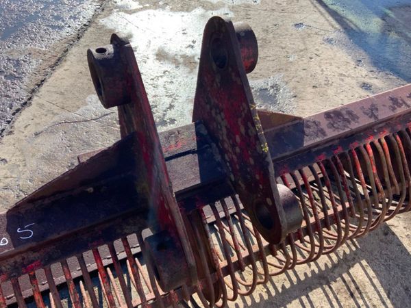 72"  RIDDLE / GRADING BUCKET....65mm PINS.....172 348821510