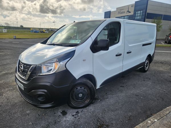 NISSAN NV300 , NEW CVRT , 10900 STRAIGHT PRICE! 348868014