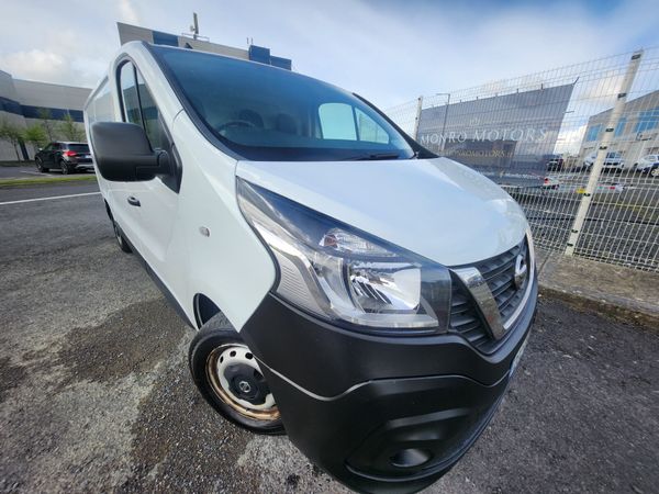 NISSAN NV300 , NEW CVRT , 10900 STRAIGHT PRICE! 348868012