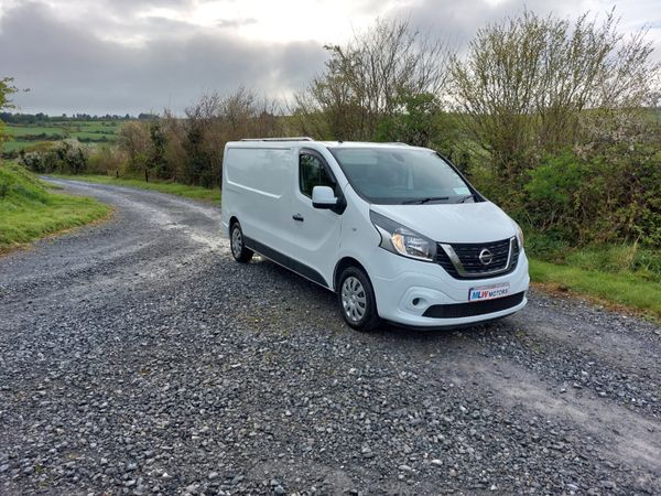 Nissan NV300 211 2.0L Mint van-Price includes Vat 349062643