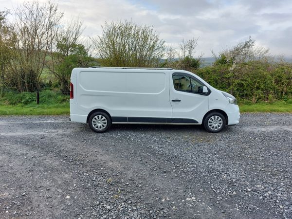Nissan NV300 211 2.0L Mint van-Price includes Vat 349062708