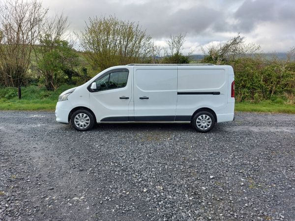 Nissan NV300 211 2.0L Mint van-Price includes Vat 349062795