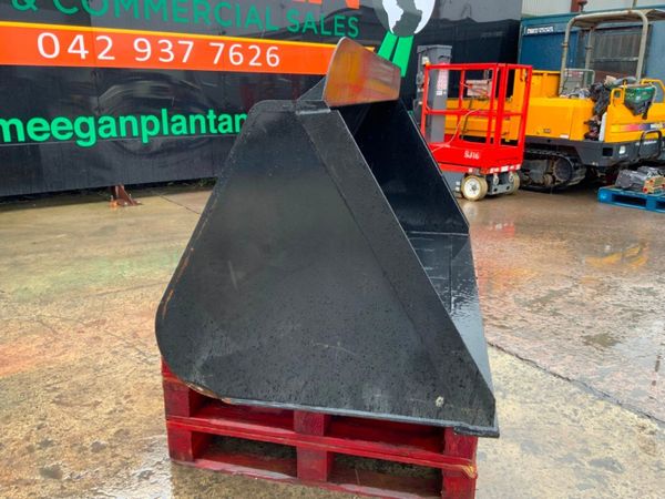 EURO BRACKETS 72" FRONT LOADER BUCKET.747B 349180020