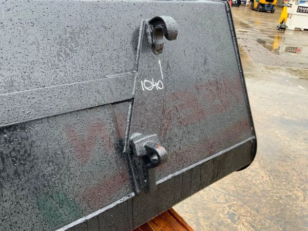 EURO BRACKETS 72" FRONT LOADER BUCKET.747B 349180023