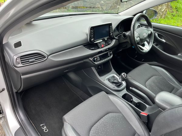 Hyundai i30 1.0 T-GDI Deluxe Plus 349504624