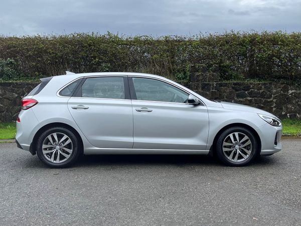 Hyundai i30 1.0 T-GDI Deluxe Plus 349504621