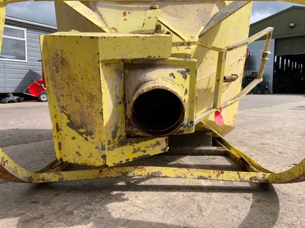 2000lts EICHINGER CONCRETE SKIP.......1561.... 349534518