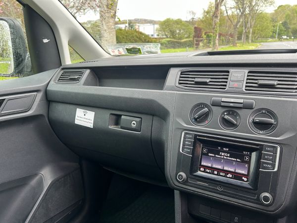 2019 Volkswagen Caddy Maxi INCLUDES VAT 349539868