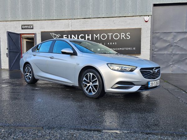 OPEL INSIGNIA 1.6D // NEW TIMING CHAIN AND CLUTCH 349532088