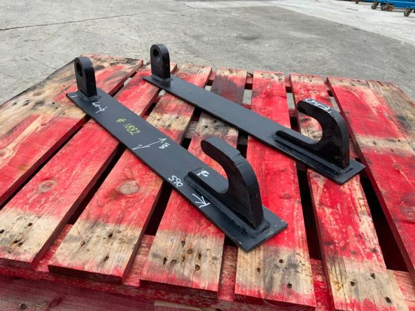 JCB Q/FIT LOADER BRACKETS......1882k. 349547070