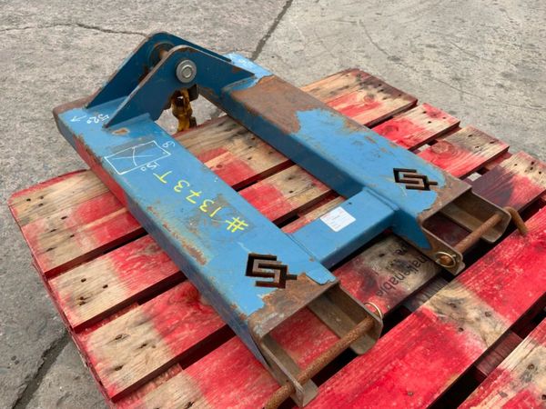 CONQUIP FORK LIFT  HOOK ATTACHMENT.......1373t. 349554611