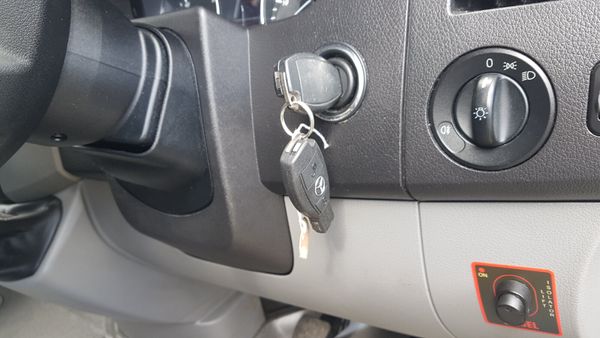 Mercedes-Benz Sprinter LUTONBOX TAIL FIFT VAT INVO 349661868