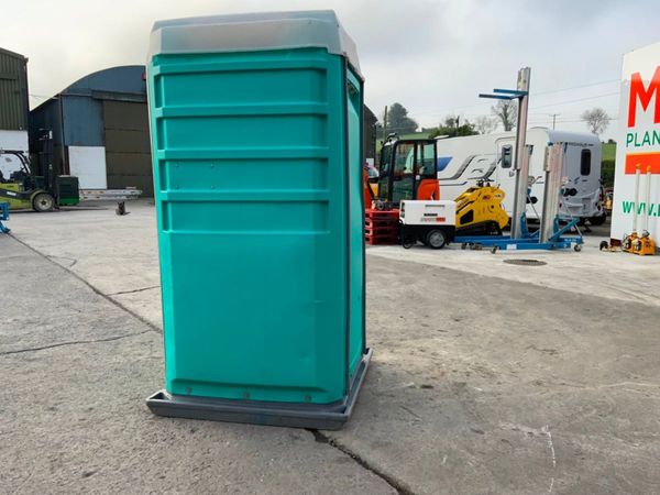 BUILDERS SITE TOILETS / PORTABLE LOO.....646p. 349790467