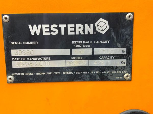 1100 ltr WESTERN WASTE OIL BUNDED  TANK....718k. 349792177