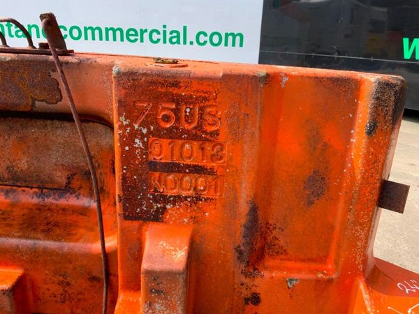 HITACHI EX 60 REAR COUNTER WEIGHT / BALLAST. 349814992