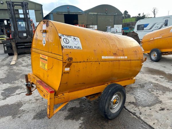 2015  BUNDED FUEL BOWSER....950 litre.......825 340004359