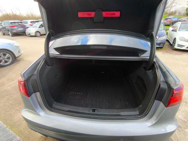 Audi A6 S-line Black Edition 150 Auto 340009812