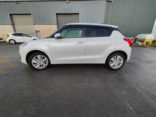 172 Suzuki Swift **Hybrid**(Pearl White) 340038247