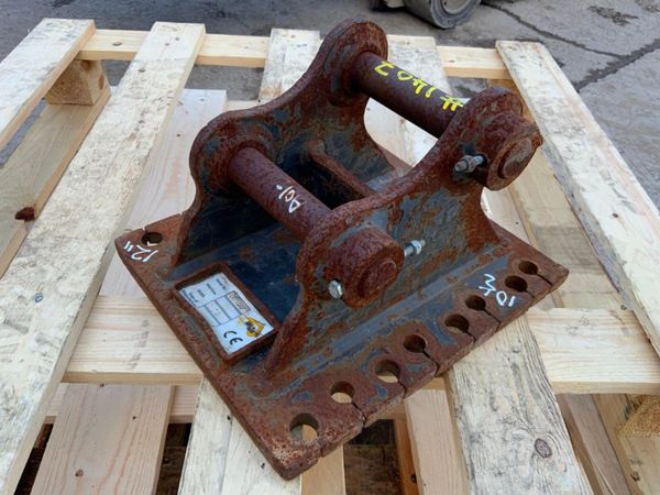 Q/HITCH HAMMER CRADLE....30mm PINS.......1407. 340405772