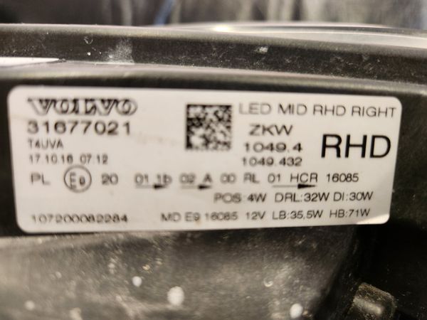 Genuine Volvo V40 front LED headlight RHD 340406137