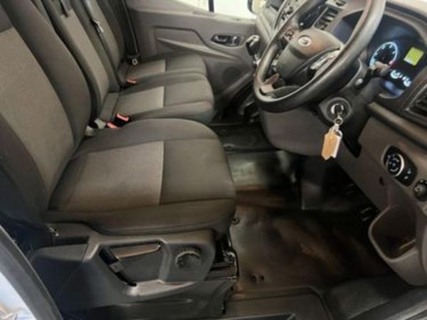 2021 Ford  Transit Luton  Tail Lift -Tie Rails 340552762