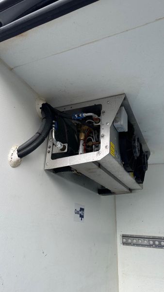 FRIDEG 2019  - 2021 VW Crafters MWB  Van FREEZER 340619104