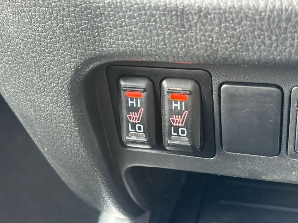 2019 Mitsubishi L200 Barbarian Crewcab 340629411