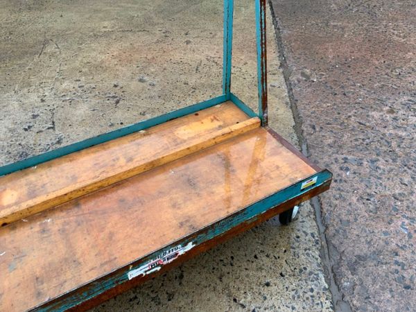SHEET MATERIALS PLATFORM TROLLEY..... 340753100