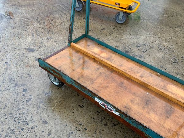 SHEET MATERIALS PLATFORM TROLLEY..... 340753101
