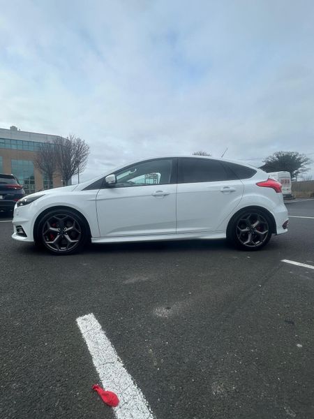 Ford Focus 2016 ST2 340770628