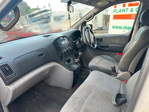 Hyundai H100 I Load Twin Sliding Door Panel Van. 340926957