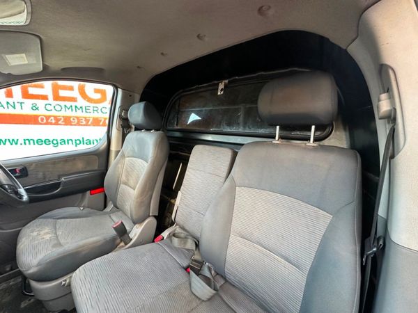 Hyundai H100 I Load Twin Sliding Door Panel Van. 340926958